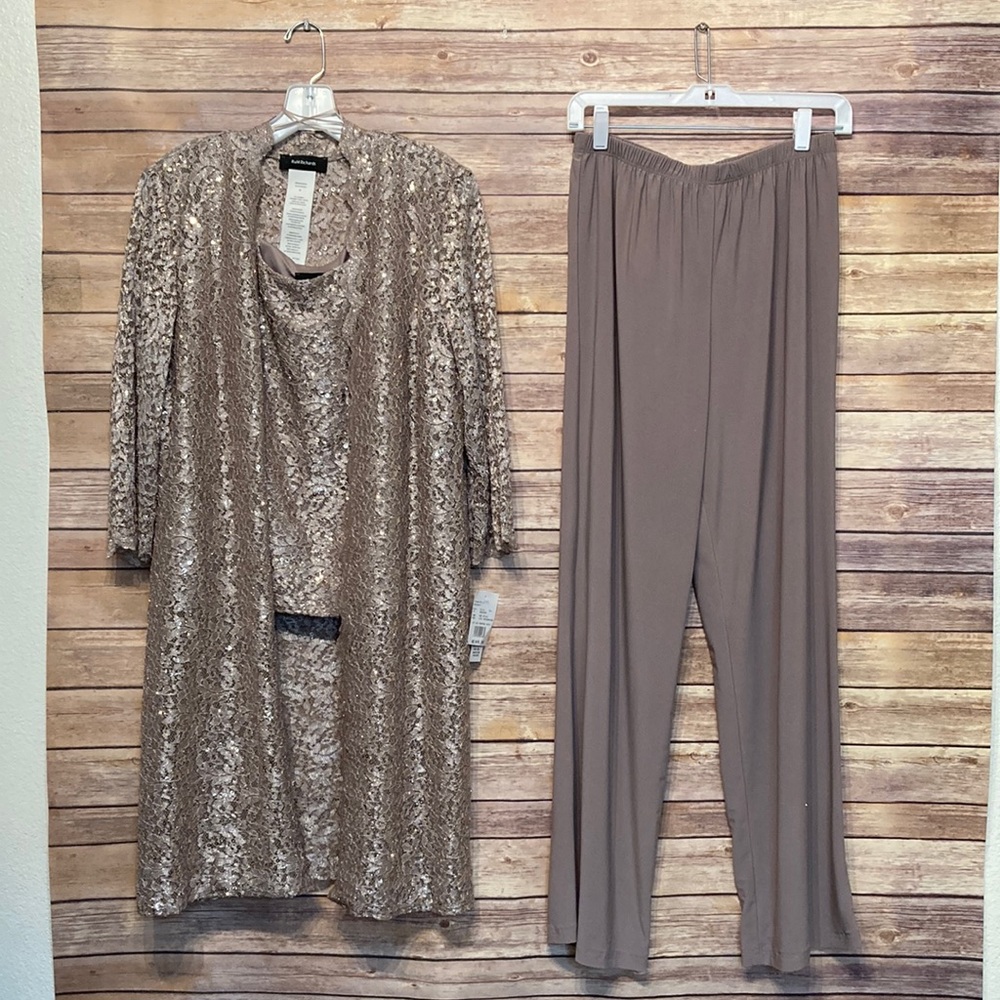 David’s Bridal mother of the bride lace top pant set